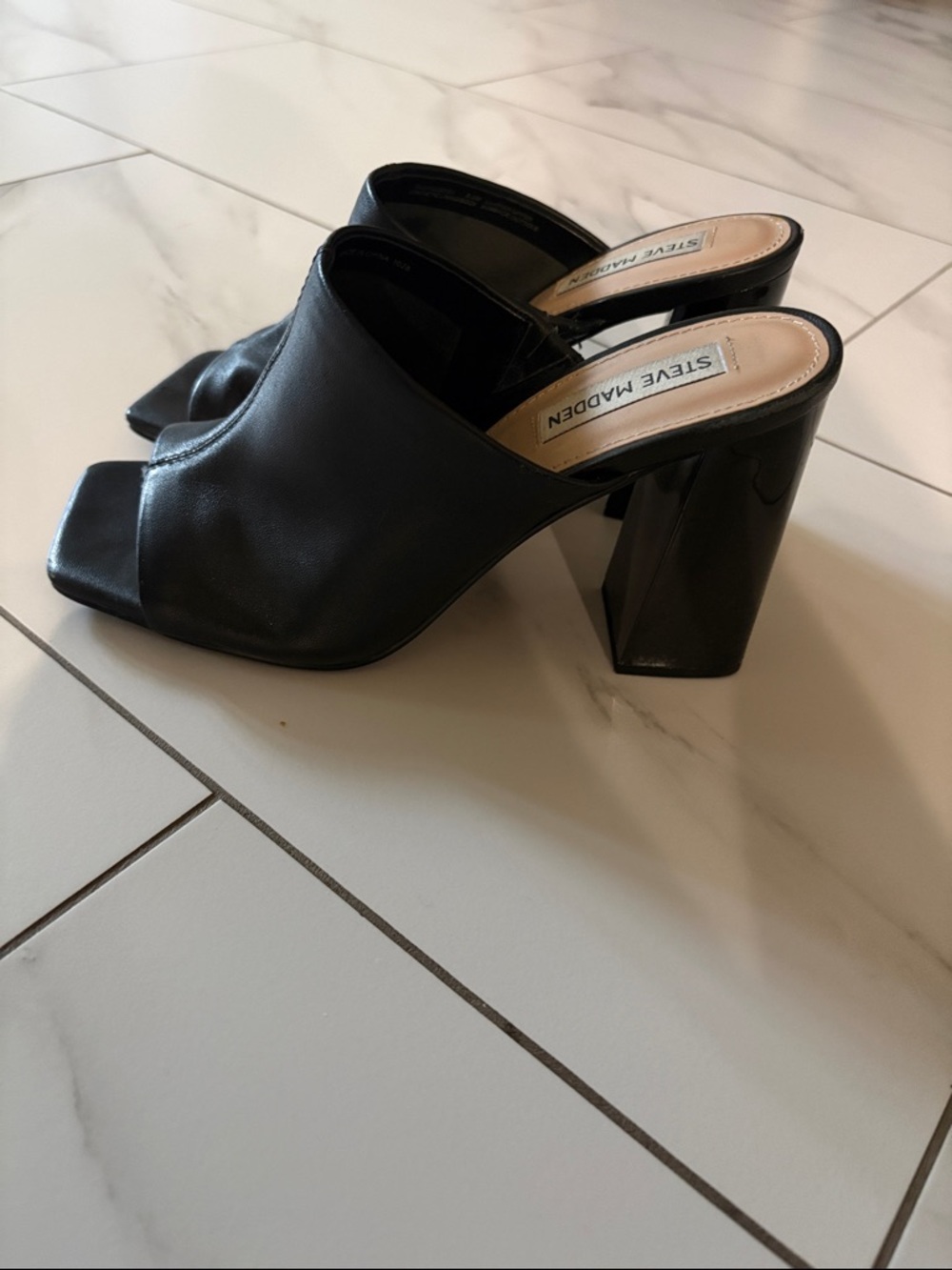 Steve Madden Tule Block Sandal - Leather